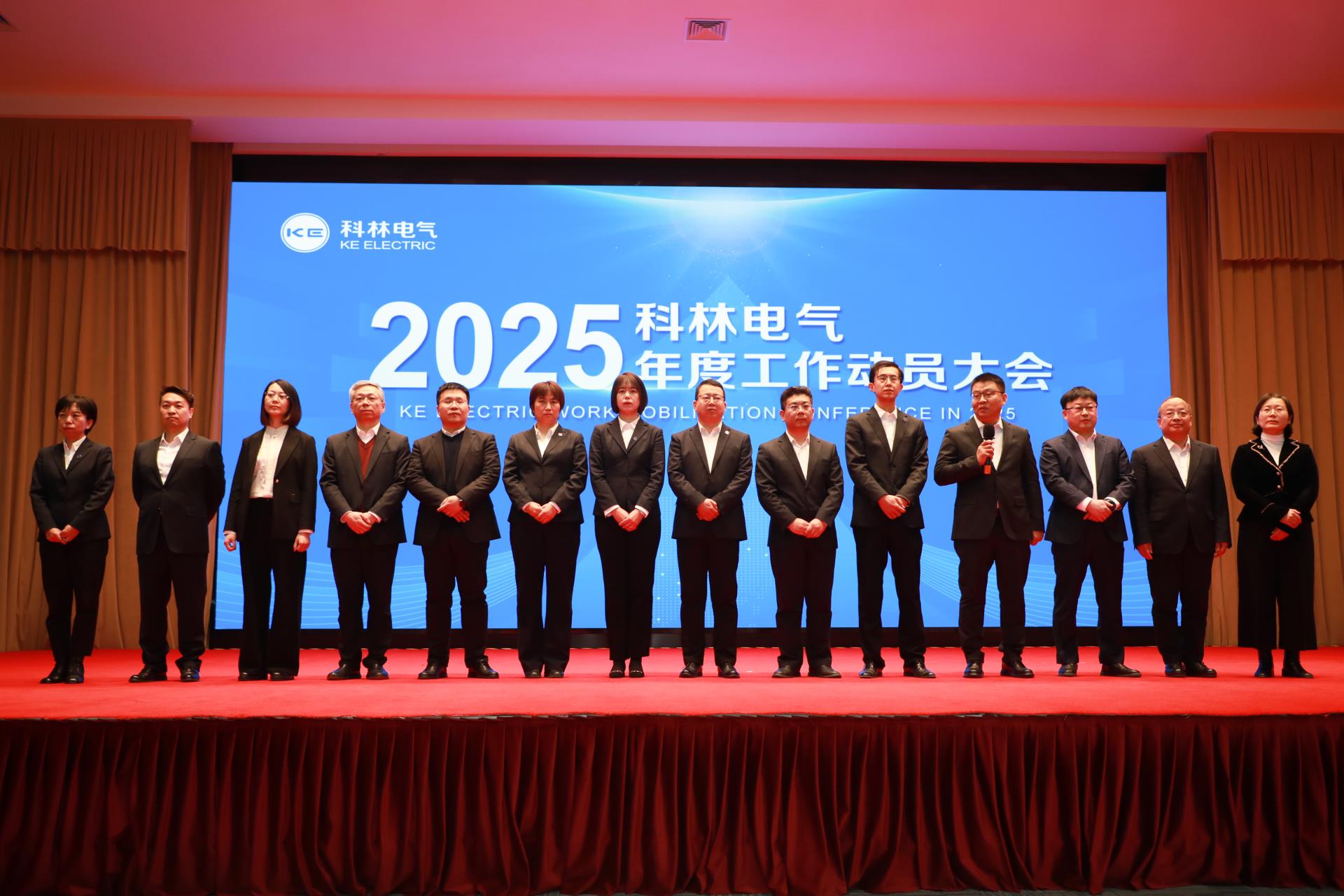 mg冰球突破·豪华版(试玩)官网首页