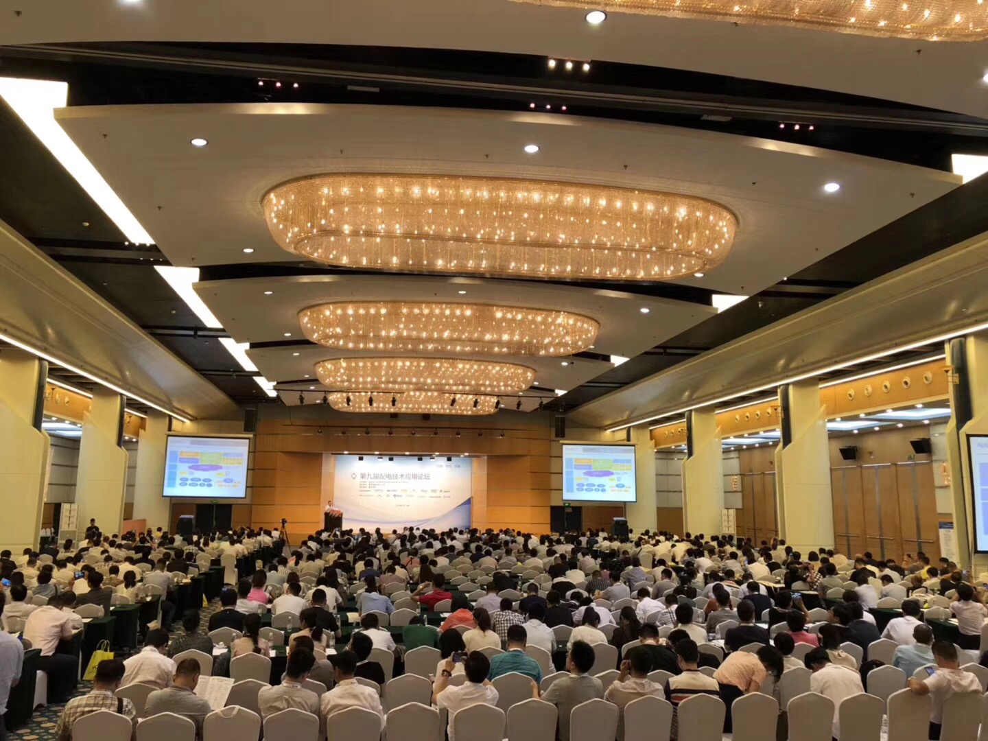 mg冰球突破·豪华版(试玩)官网首页