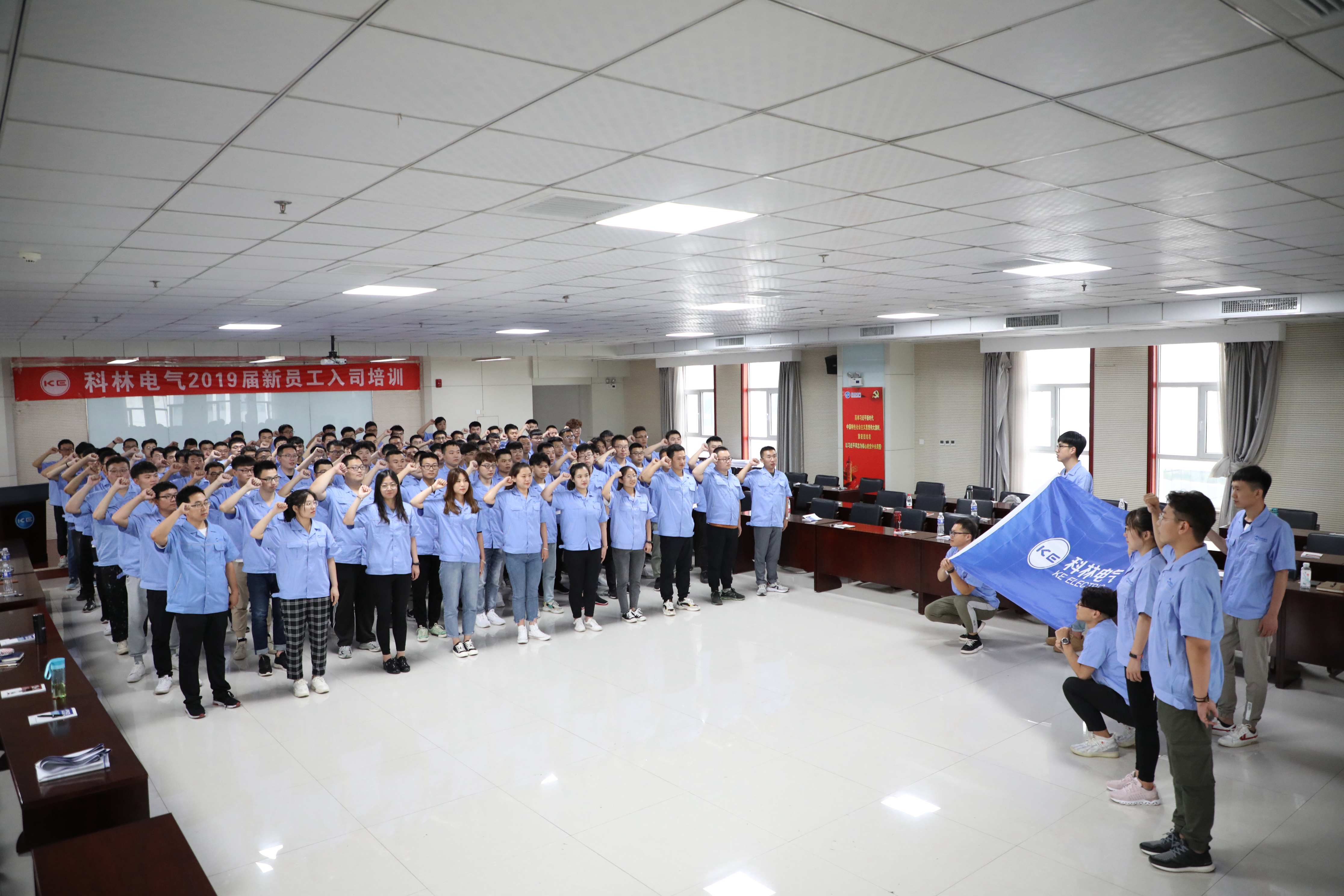 mg冰球突破·豪华版(试玩)官网首页